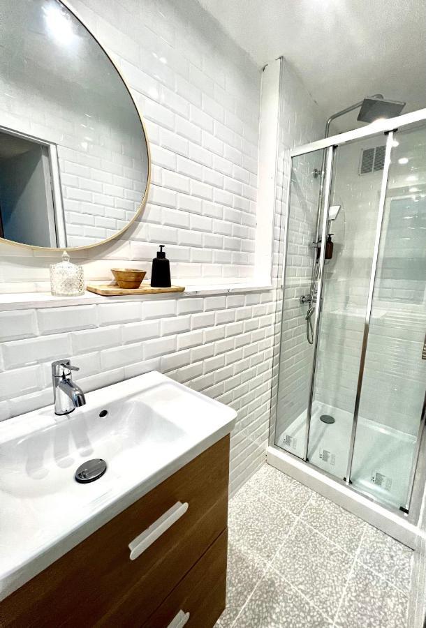 Les Suites Du Beffroi Calais Exteriör bild